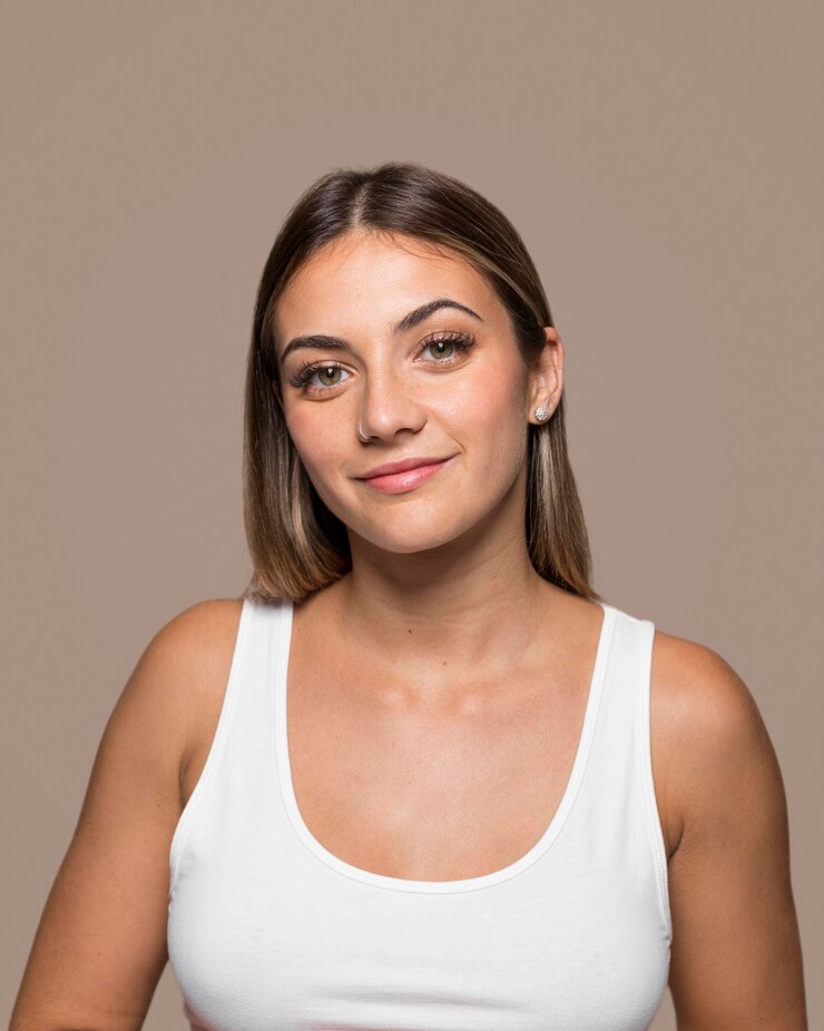 retrato mujer hermosa posando 23 2148723153